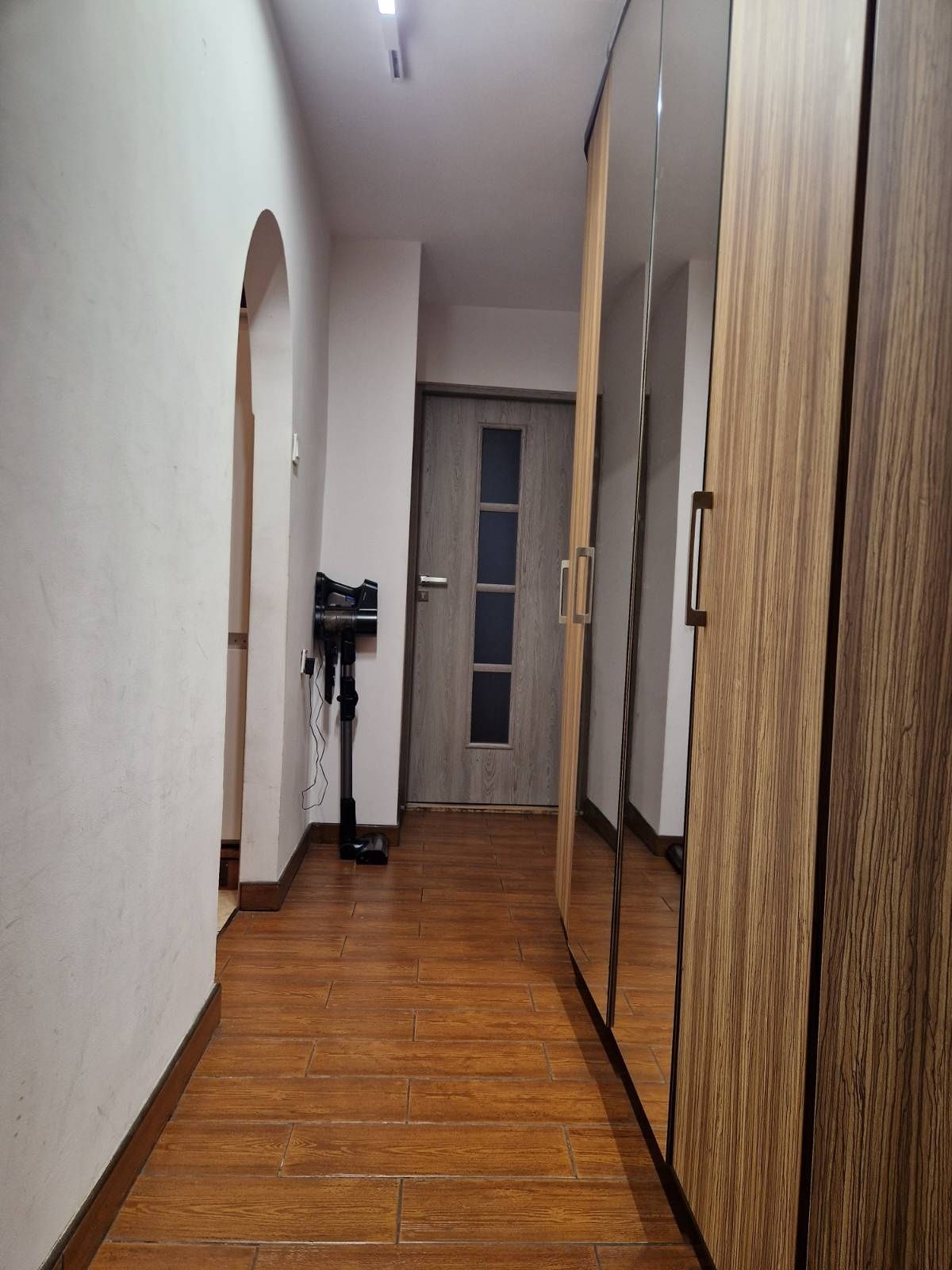 Duży pokój na wynajem w Zabrzu centrum przy CSM, ze smart zamkiem