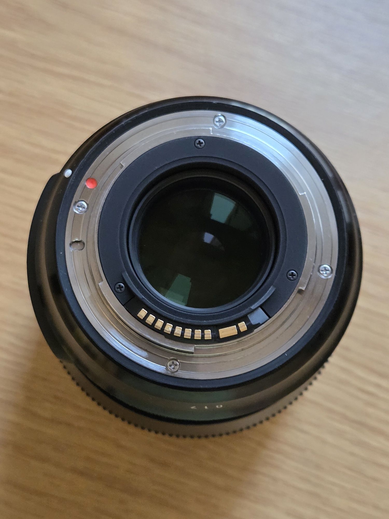 Объектив Sigma 135mm F/1.8 для Canon EF