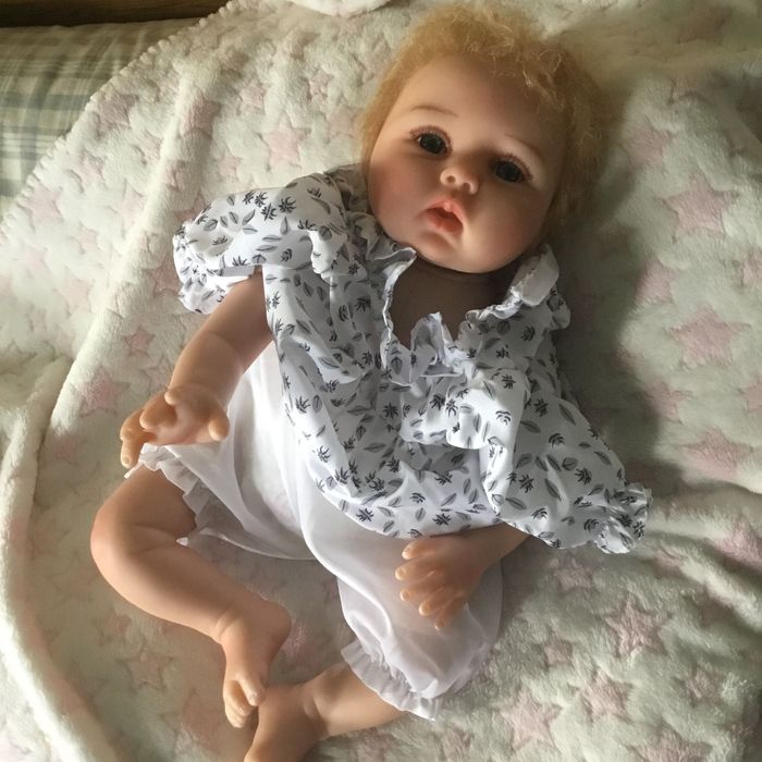 Boneca bebé reborn(artigos novos)