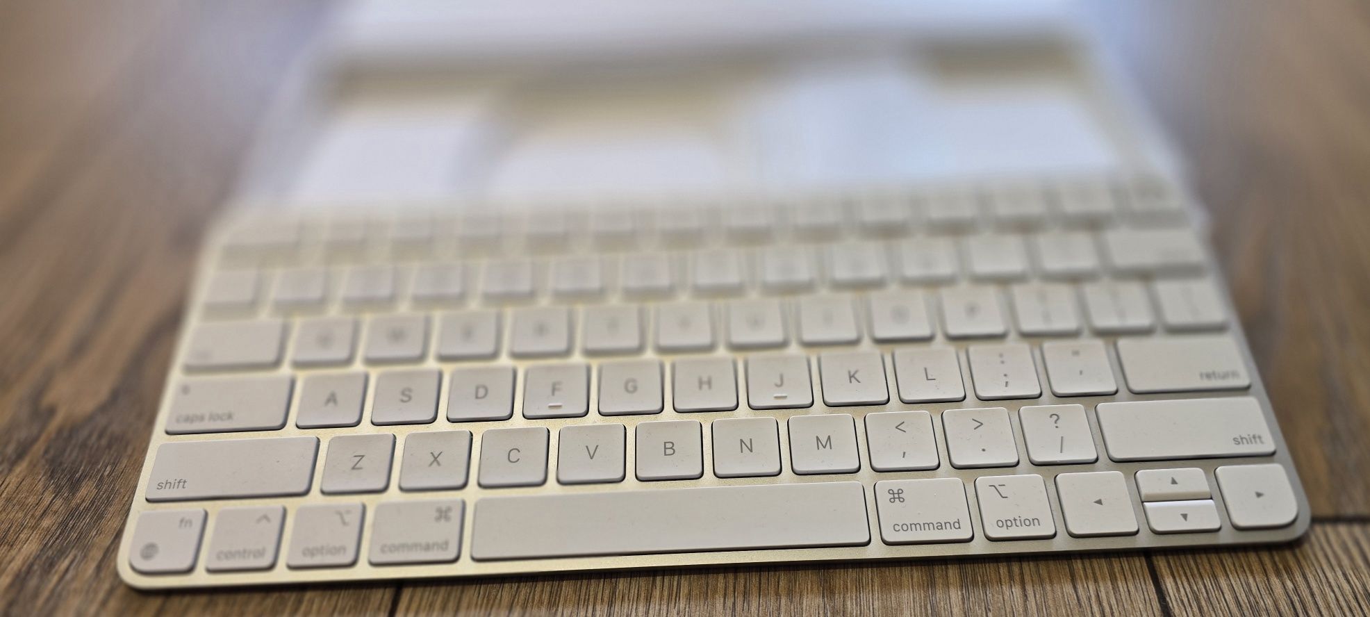 Apple klawiatura Magic Keyboard z Touch ID jak nowa