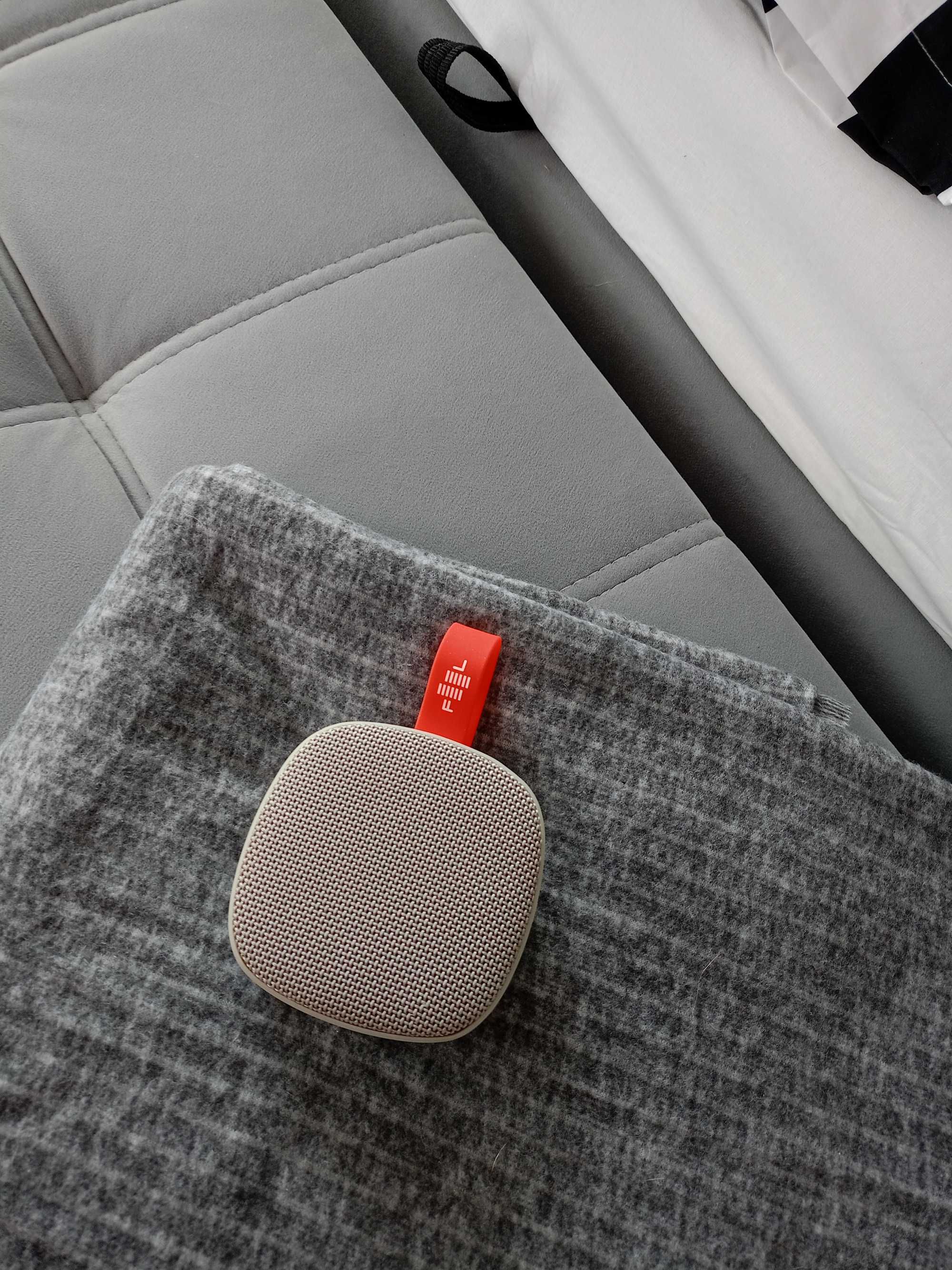 głośnik-Bluetooth-BEZPRZEWODOWY