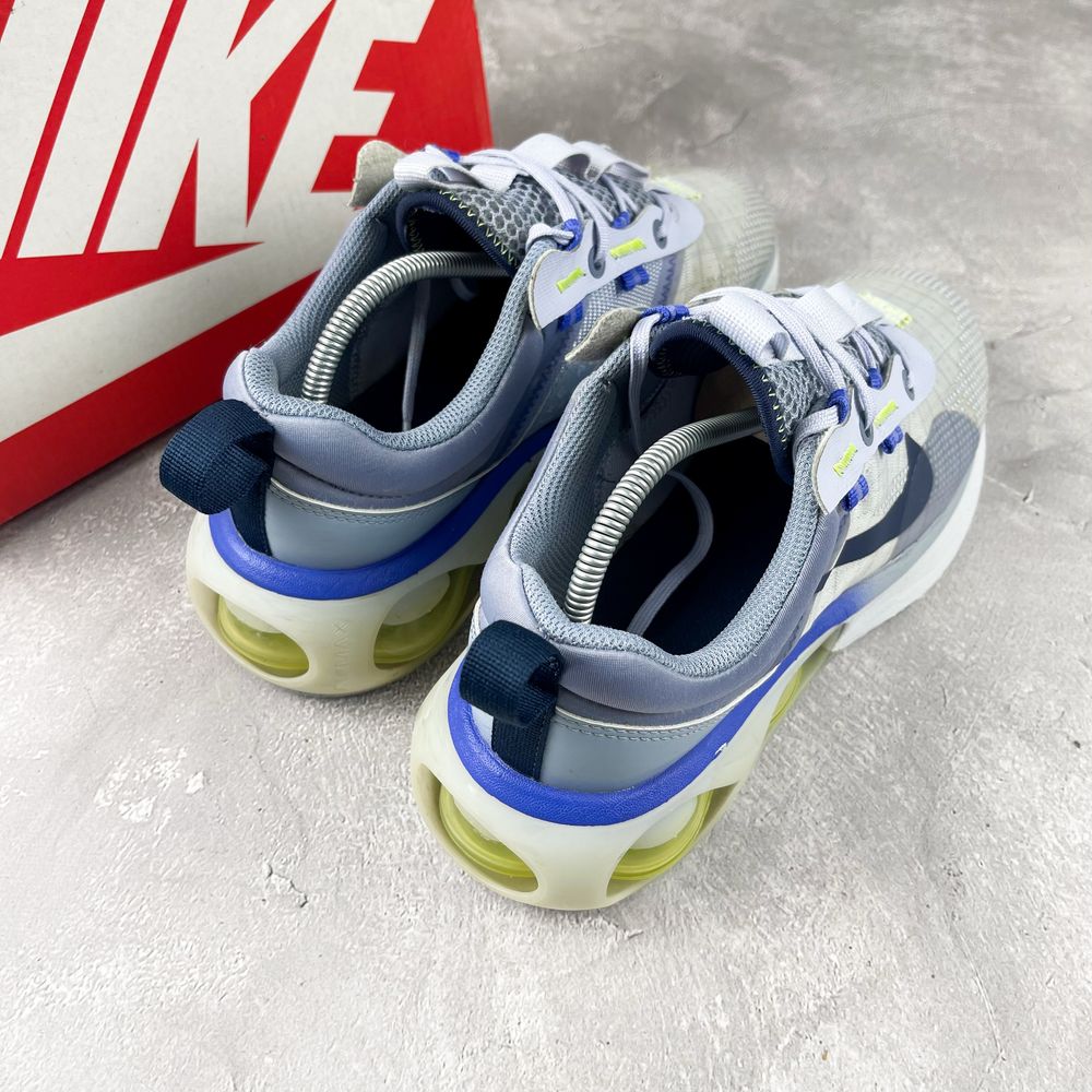 Кроссовки Nike 38