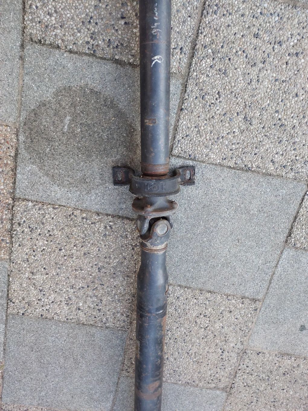 Wał Mercedes Sprinter 00-06r. ok 216 cm