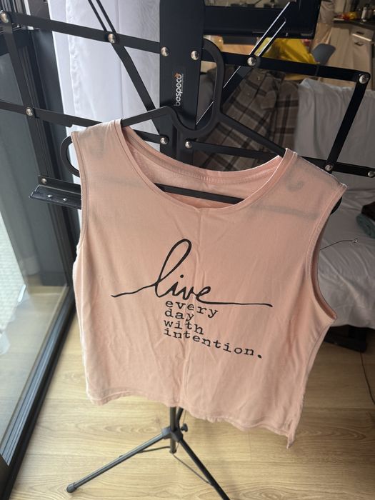 Koszulka różowa bez rękawów