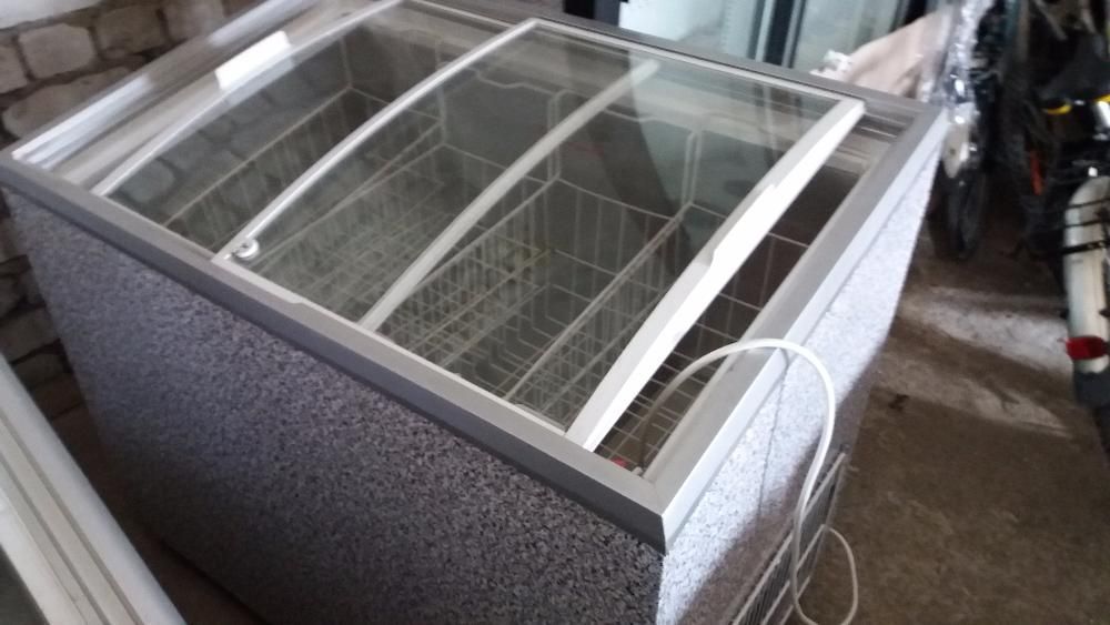 Продам лари морозильные