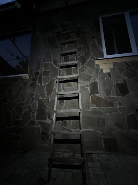 Стремянка, лесница деревяная 10 ступеней 3м