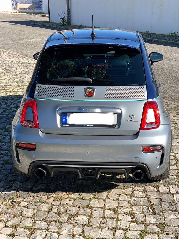 Abarth 695 - rivale