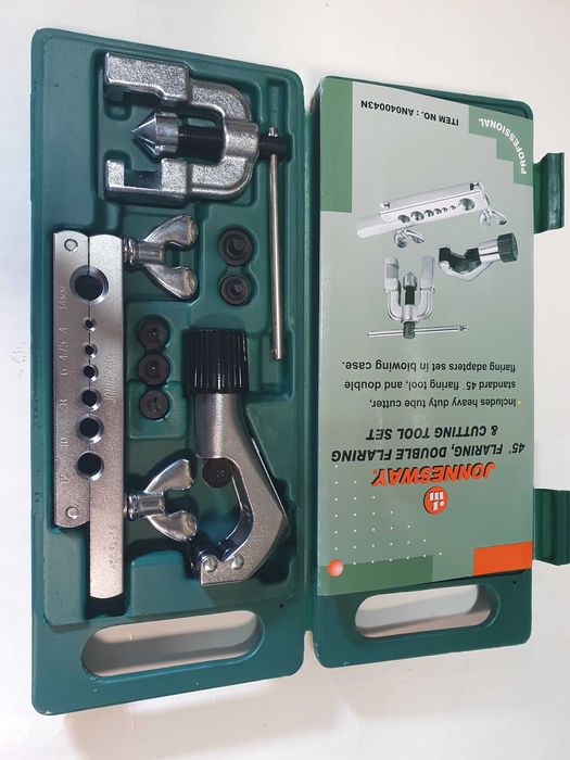 Przyrząd do zarabiania przewodów hamulcowych JONNESWAY AN040043N