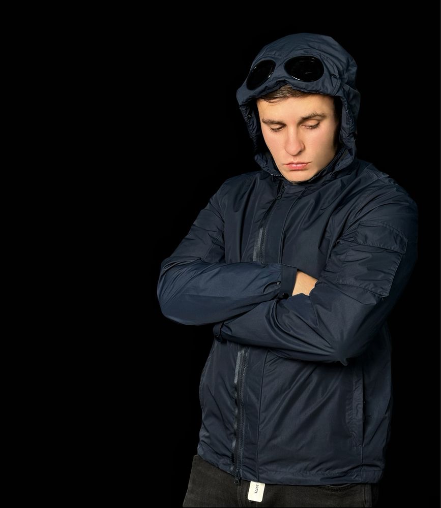 c.p. company goggle hooded shell jacket оригинал