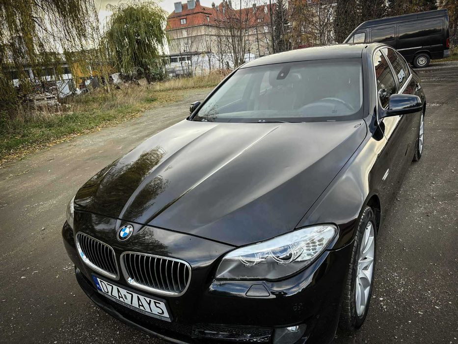 BMW Seria 5 F10 2.0 Diesel 218 KM xDrive 4x4 2012 ROK Czarna Skóra R18