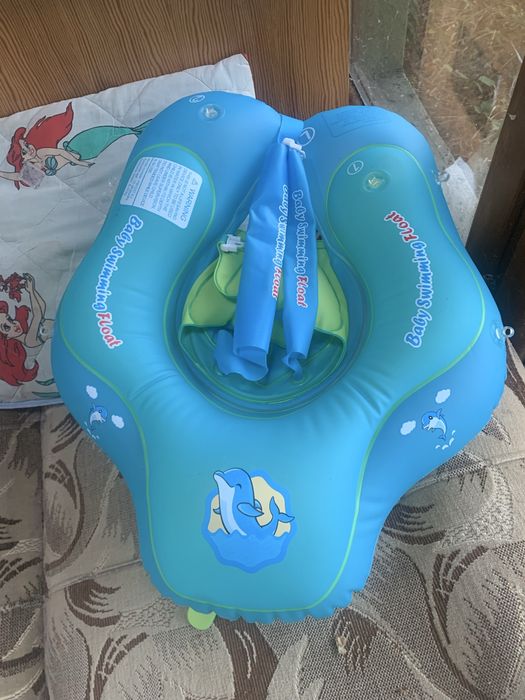 Kółko do pływania dla niemowlaka baby swimmer szelki