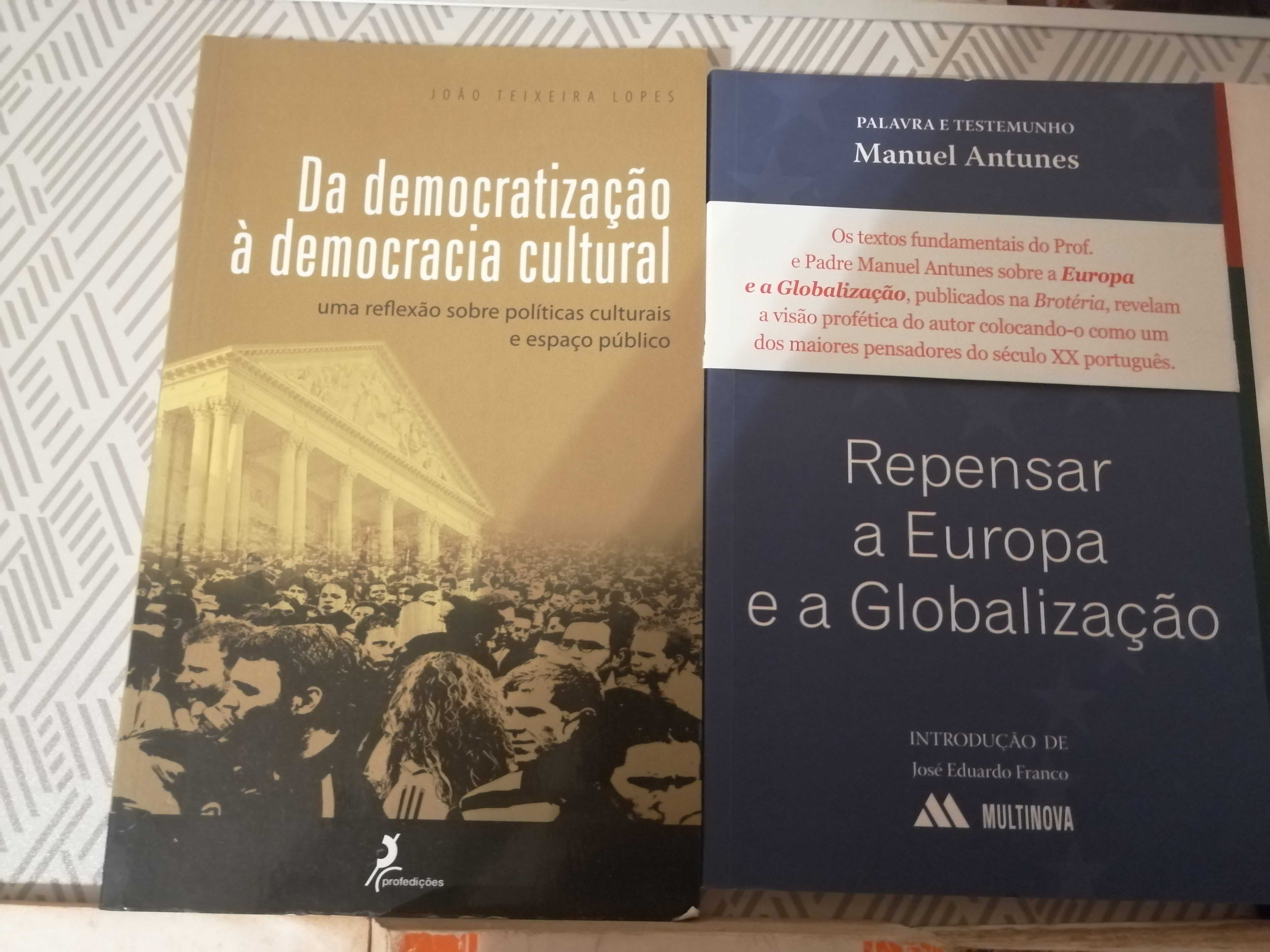 Livros Políticos e Ciências Políticas.