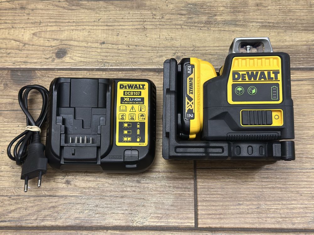 Laser krzyżowy zielony DeWALT DCE0811G 2023r. | bateria 2AH | DCB107
