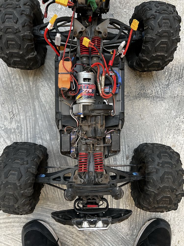 Traxxas Summit 1/10