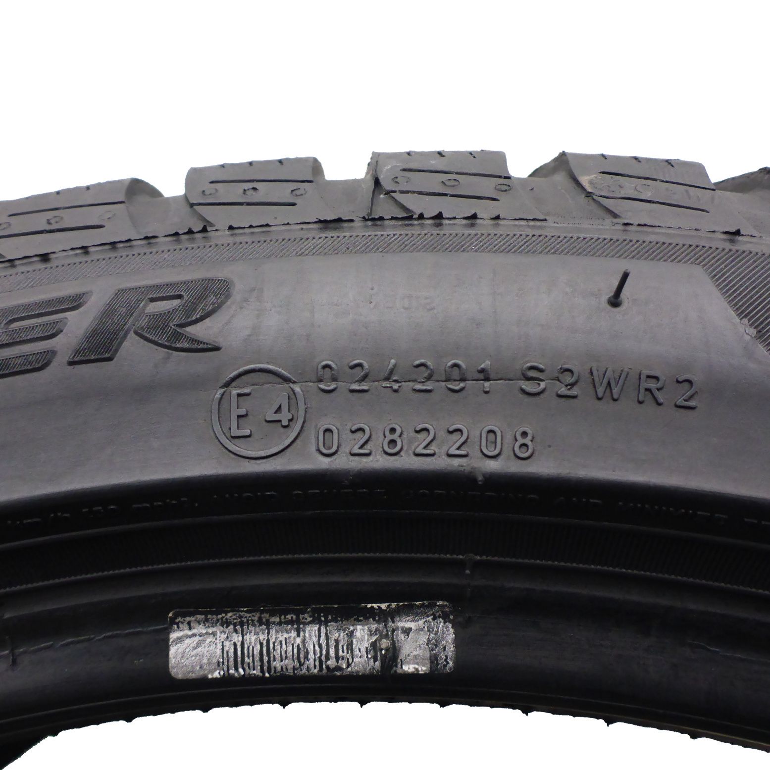 245/40/19 Pirelli 245/40R19 98H Sottozero 3 BMW RSC Zima 6-7mm 2018