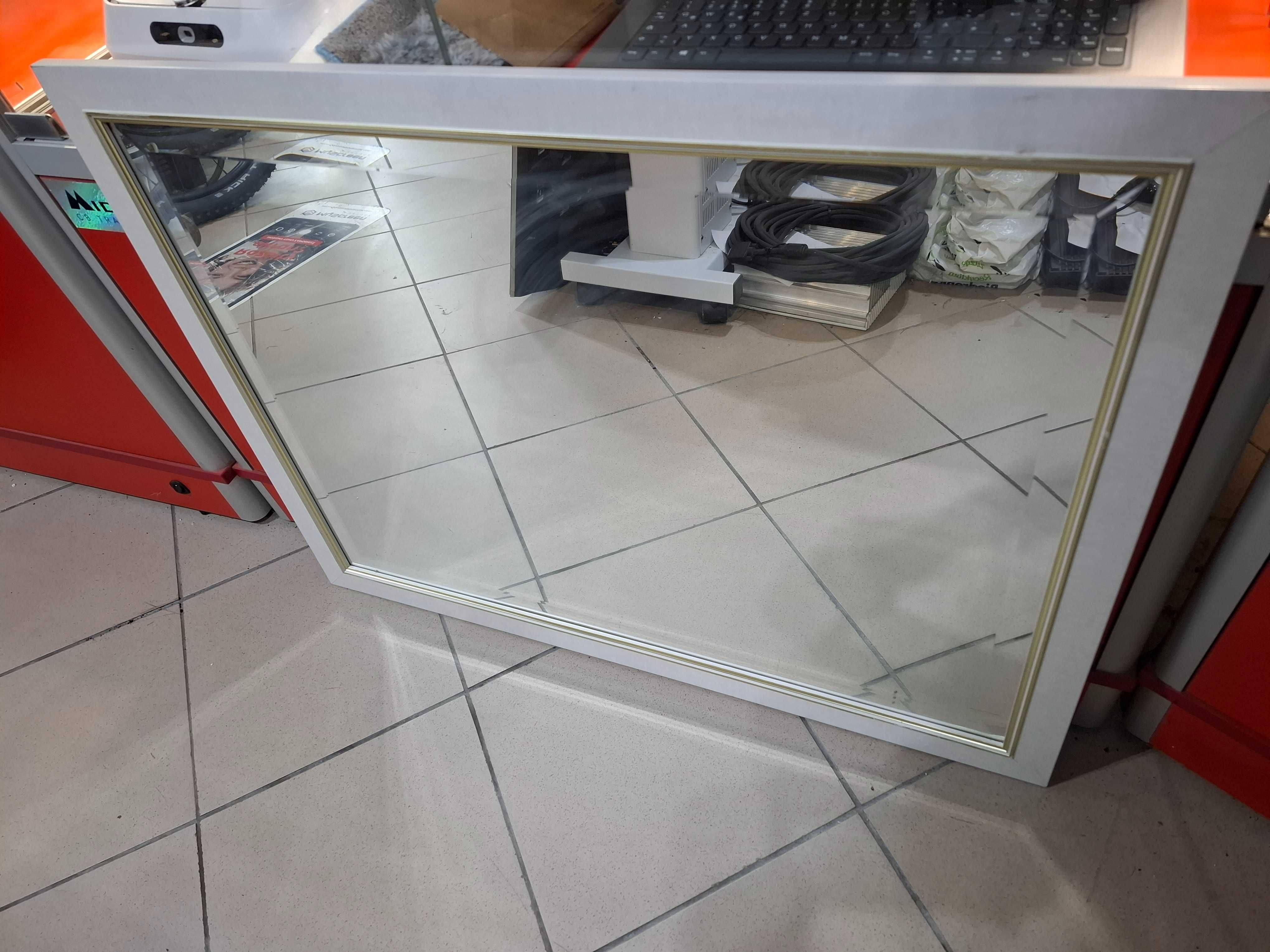 Lustro drewniane duże białe 61x81 fazowane biało złote