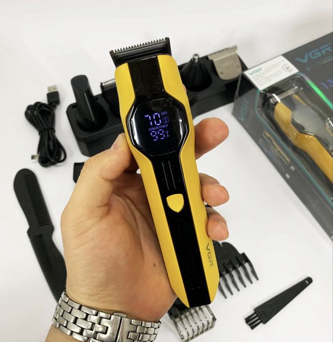 Професійна машинка для стрижки VGR VGR