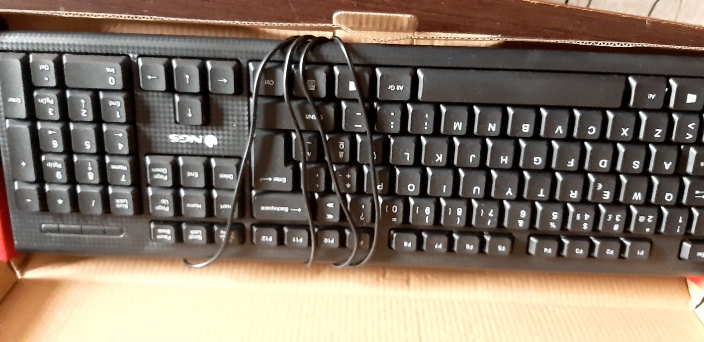 Teclado de computador.