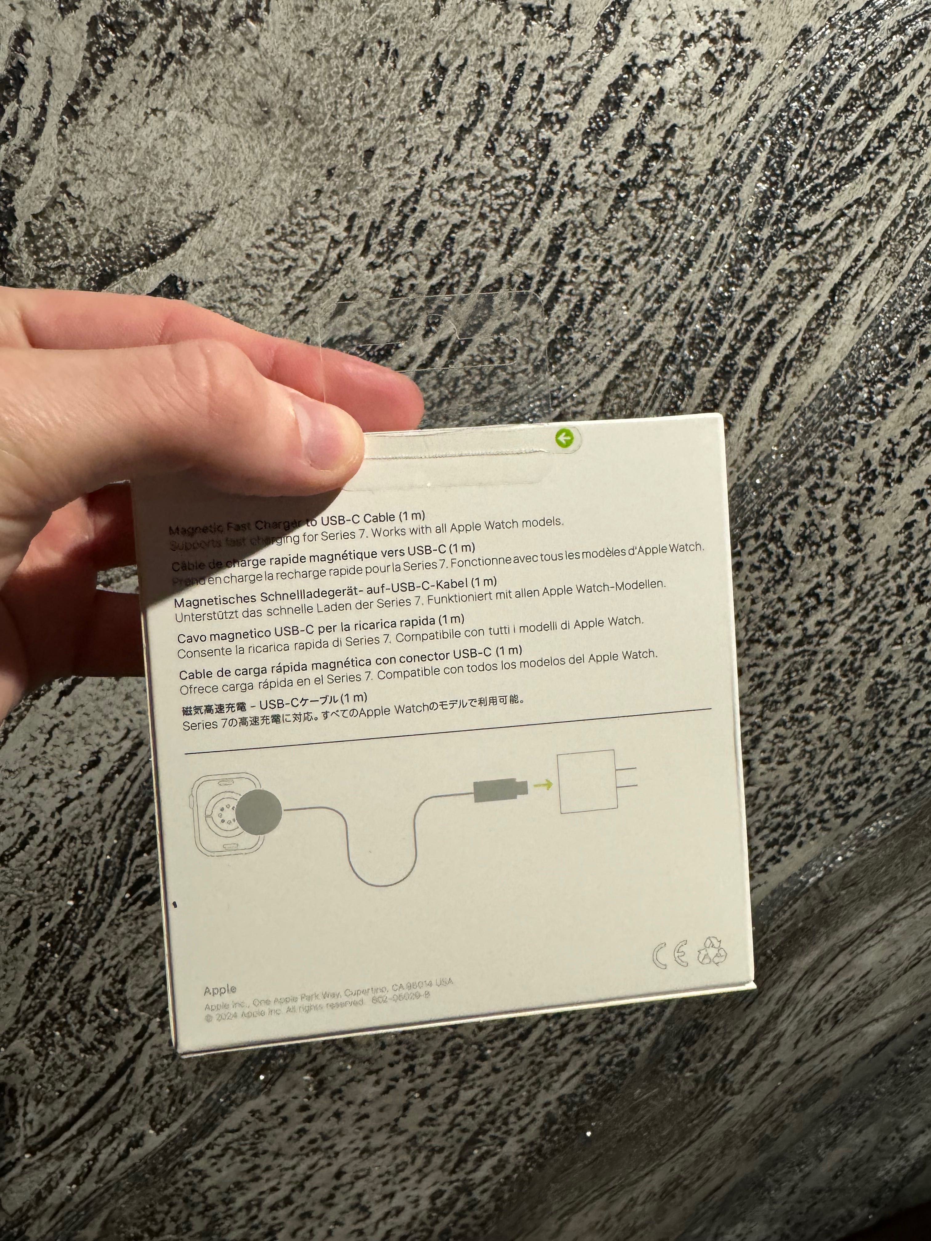 Зарядка Apple Watch charging
кабель iPhone.