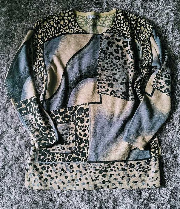 Bluzka sweterkowa rozmiar plus size uniwersalny stan idealny