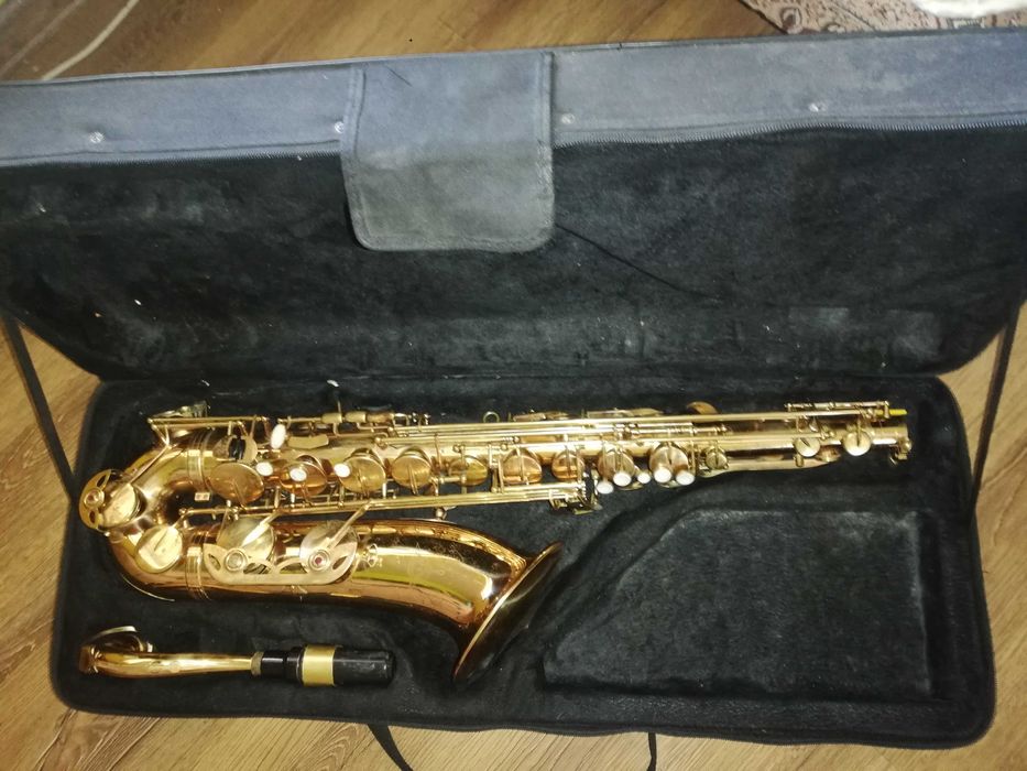 Saksofon tenorowy SOUNDER
