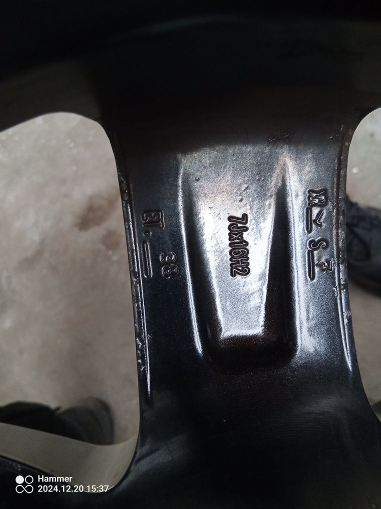 Felgi opony zimowe 215 /55 r16 Continental felgi 7j 16 et38