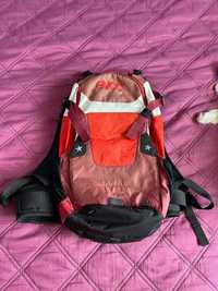 Крутий яскравий рюкзак наплічник Evoc FR Track 10L з захистом спини