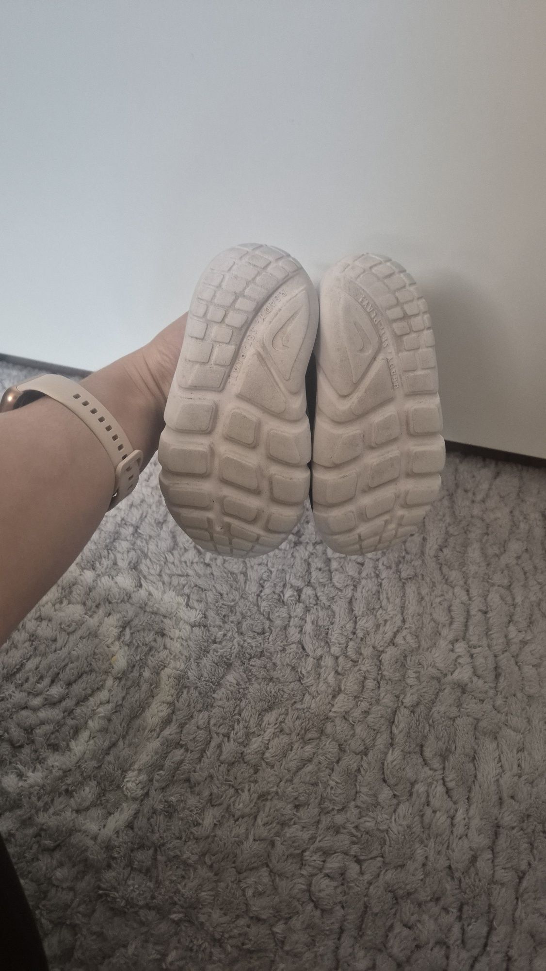 Buty Nike Flex Runner 23.5