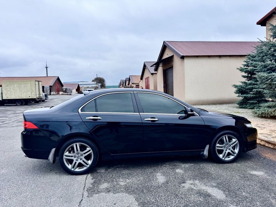 Honda Accord 2008 року 2 л бензин/автомат