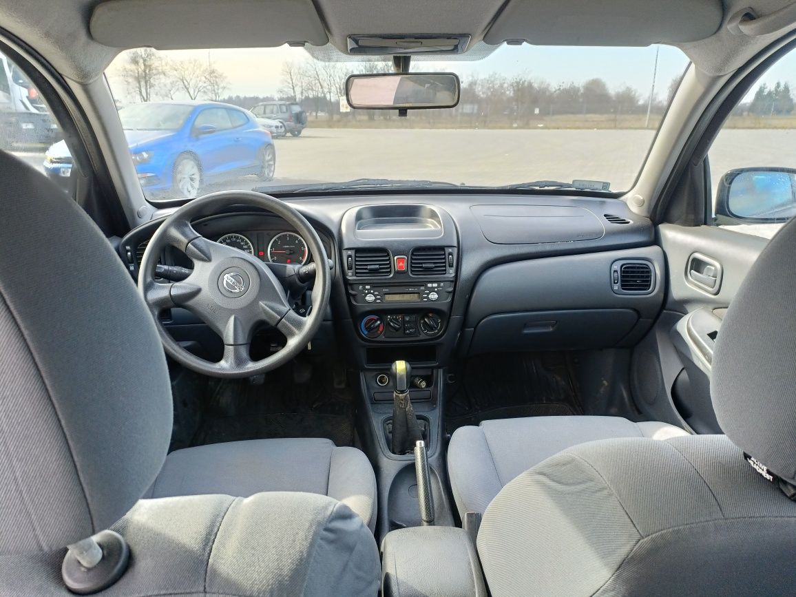 Nissan almera 2005rok