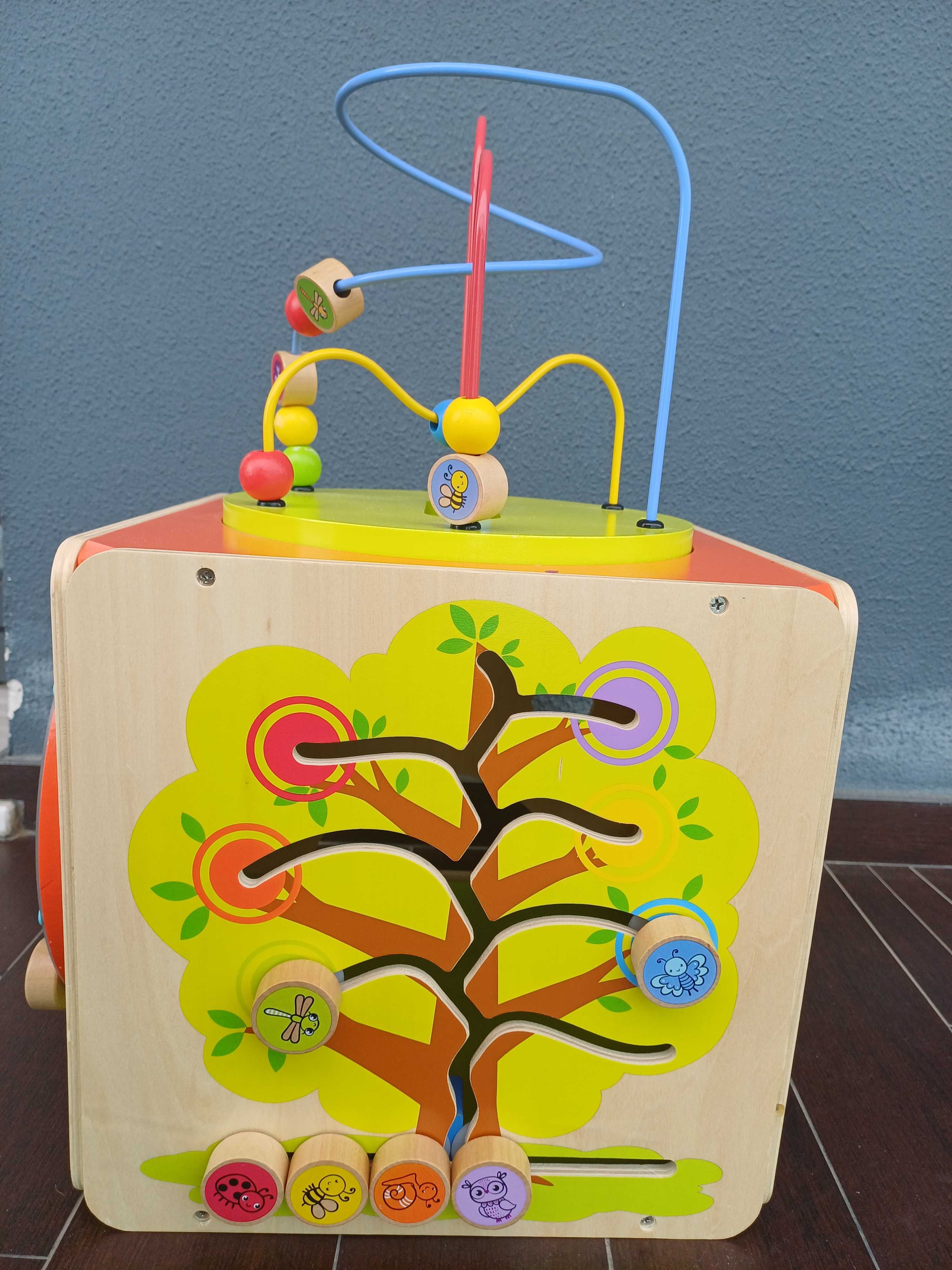 Brinquedo cubo de Madeira para crianças
