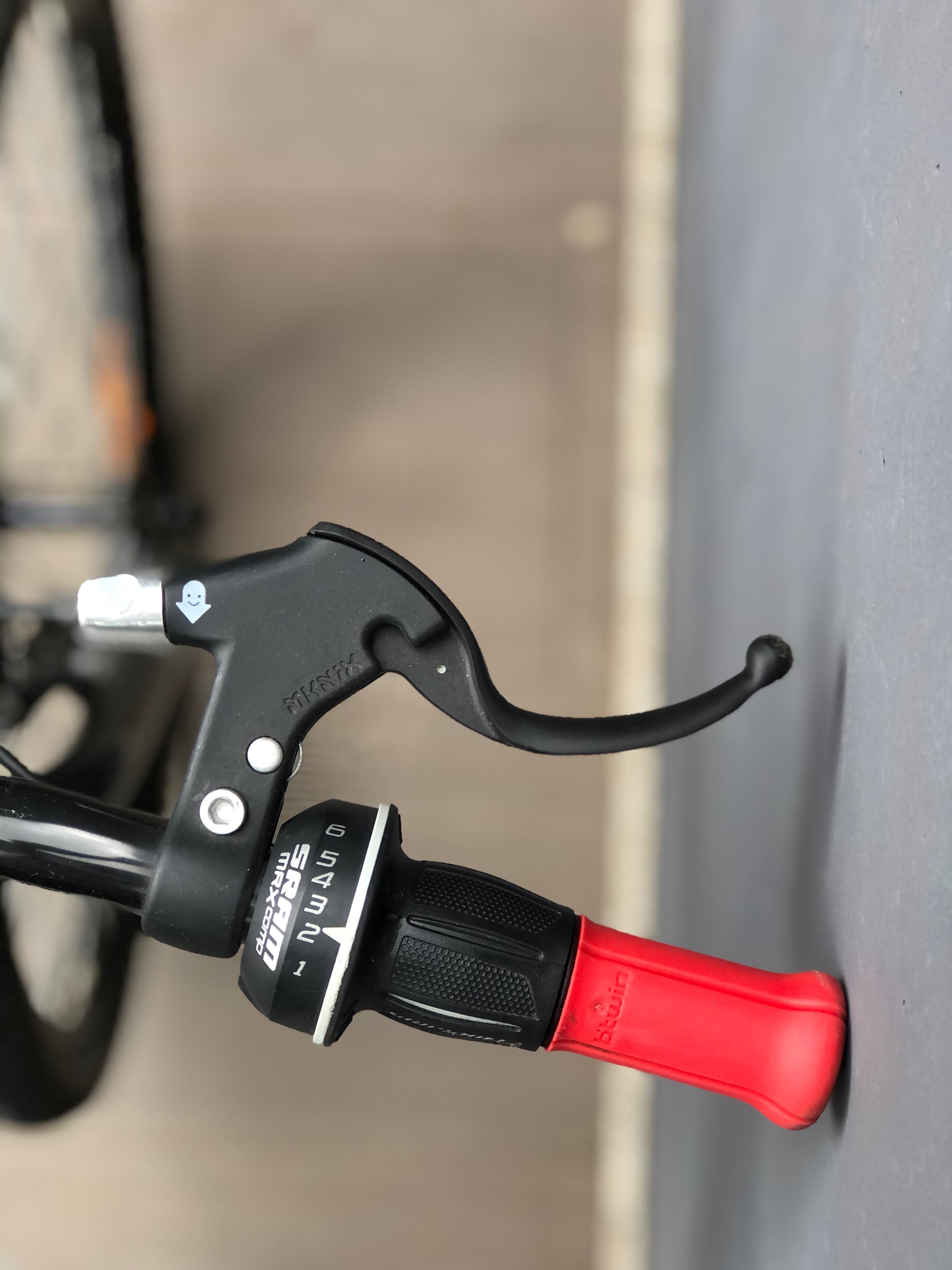 Bicicleta Btwin RockRider 300 Roda 24 como nova - Em Excelente Estado