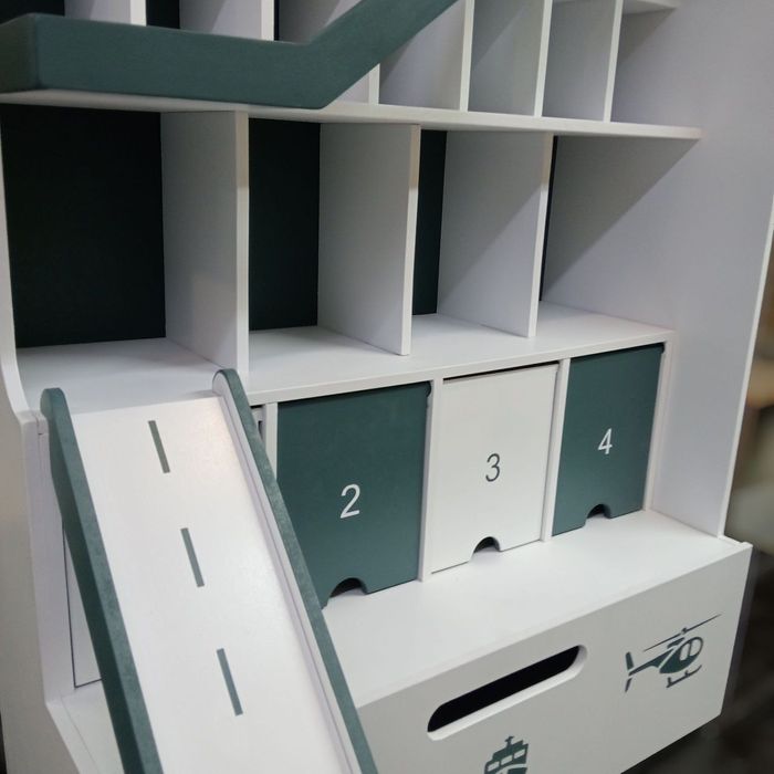 Детская деревянная парковка,гараж для мальчиков