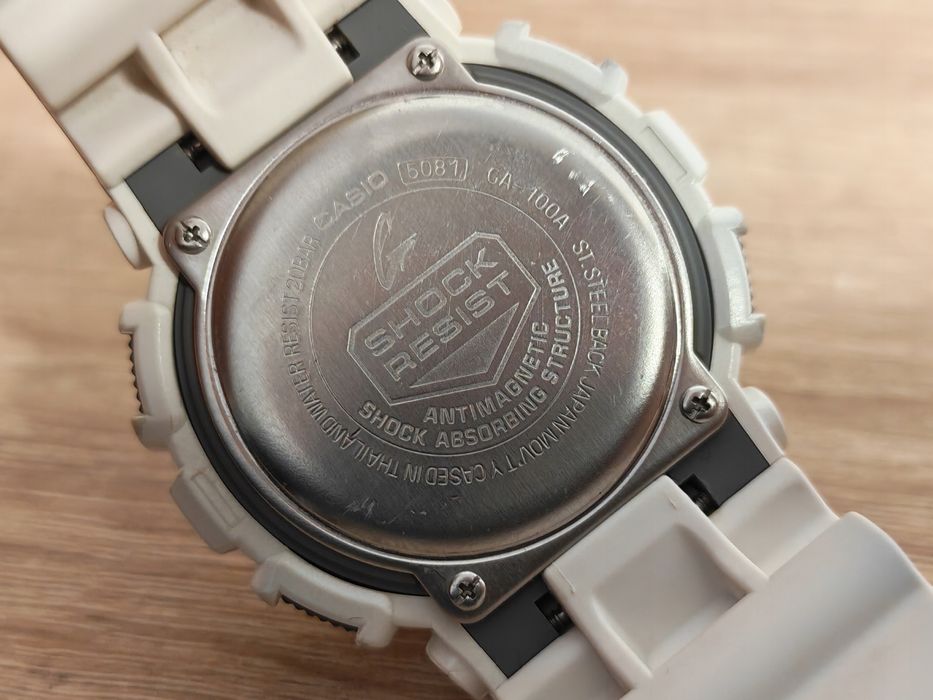 Zegarek g-shock ga100a biały sportowy męski analogowo cyfrowy