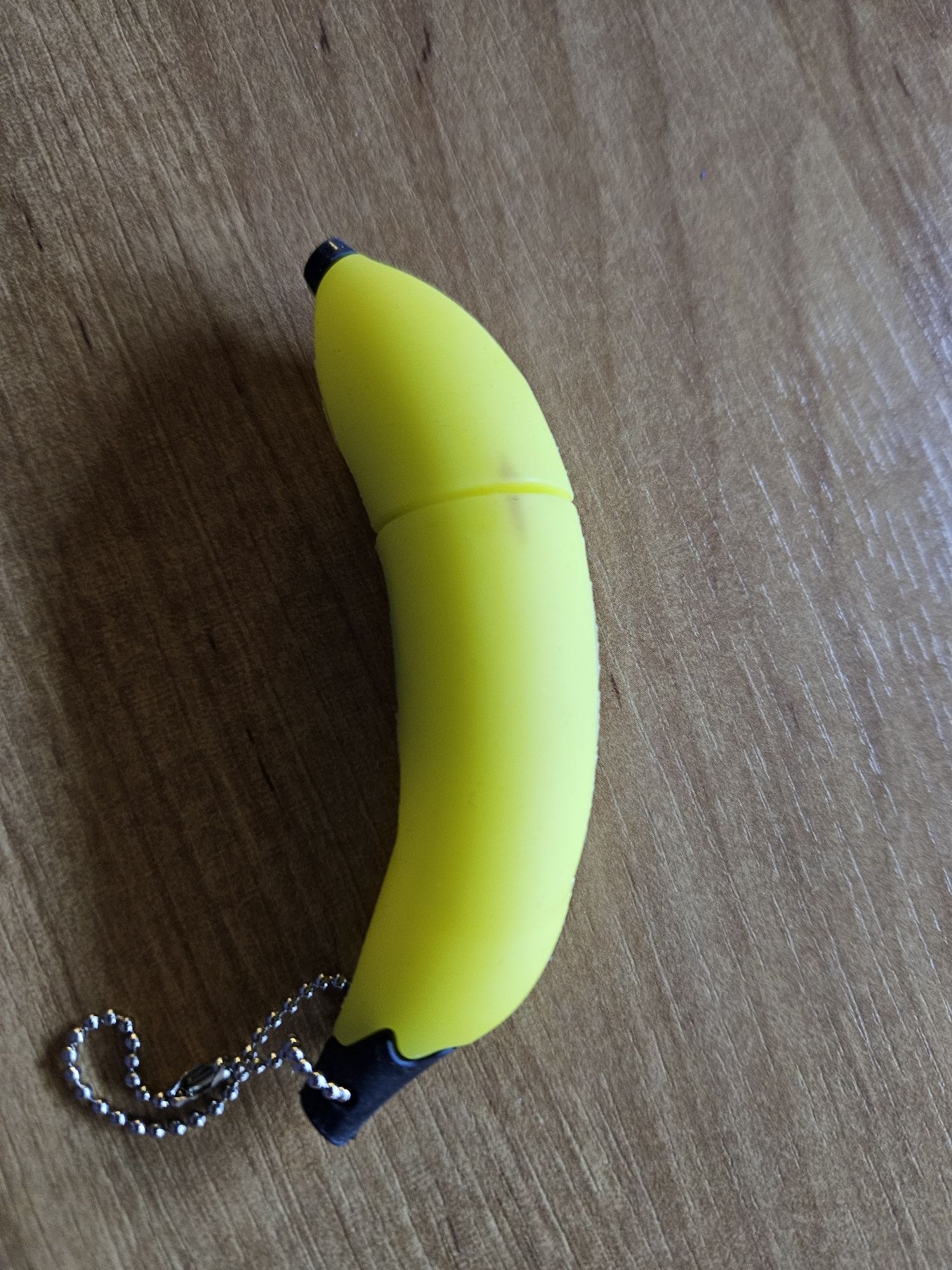 Pendrive   banan
