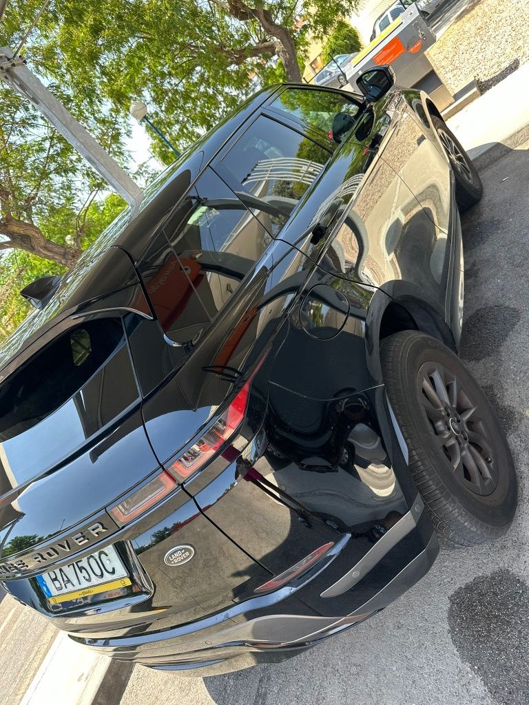Land Rover Evoque R-Dynamic D 150 sportiva