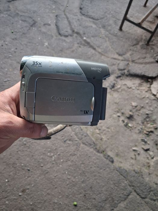 Продам видеокамеру в хорошем состоянии недорого.