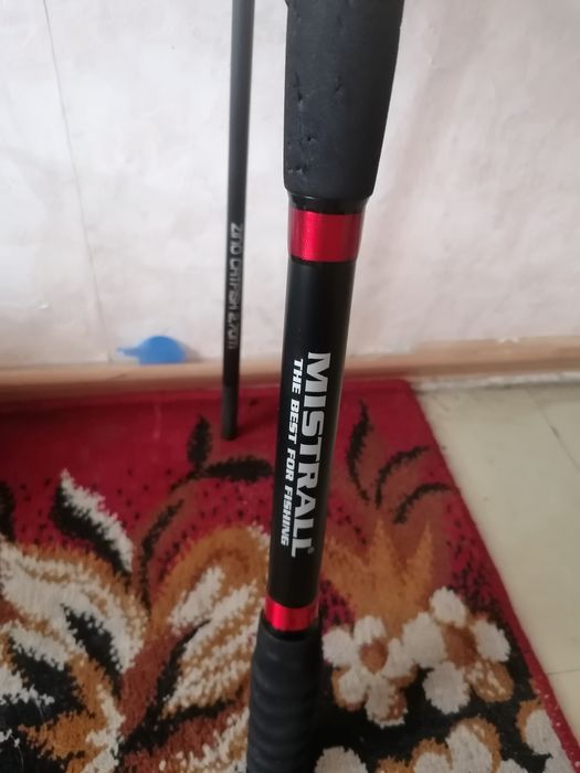 Wedka mistral wraz z kołowrotek