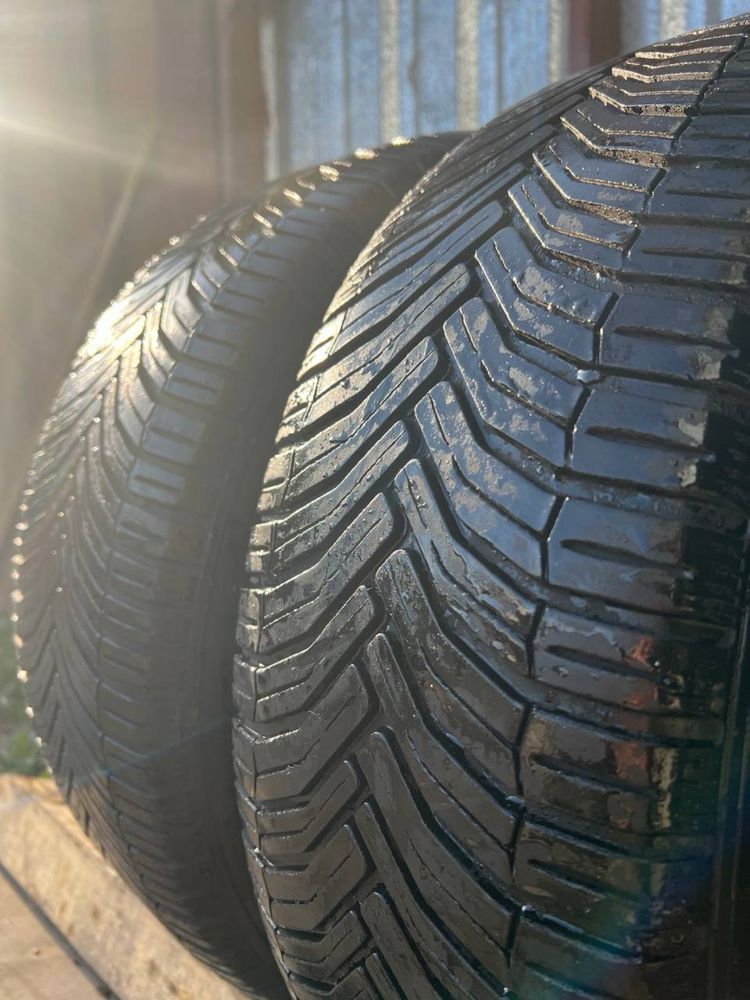 Продам пару michelin 205/55/16