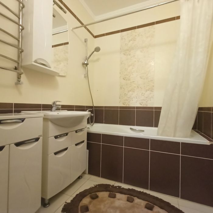 Продаж 2к. квартири на Поділлі