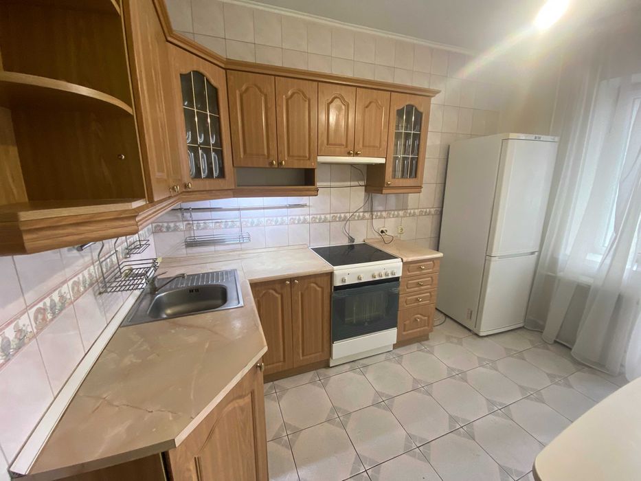 Продаж 2-к. Драгоманова, 31в. Метро Позняки 5 хв. Осокорки, Харківська