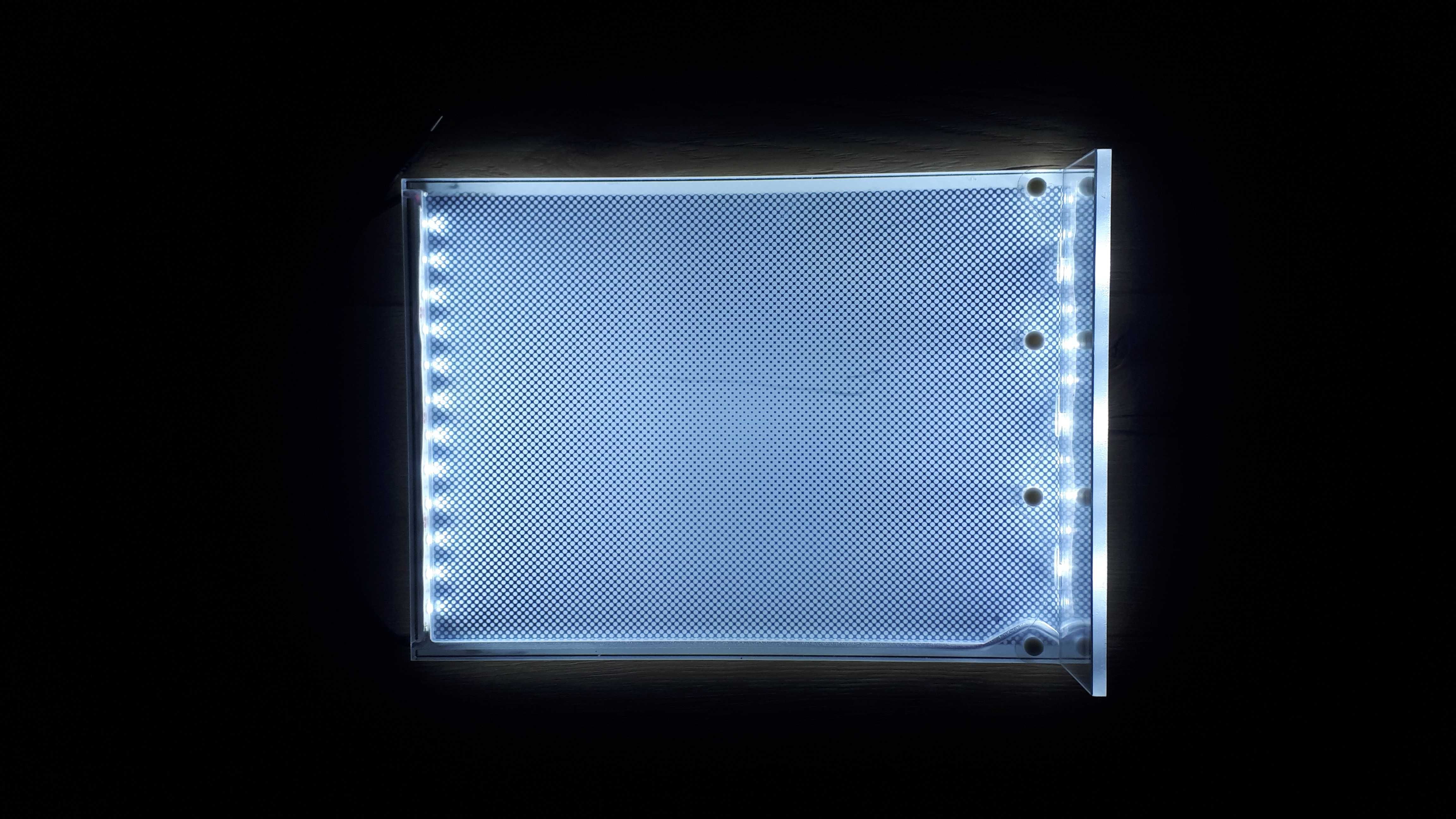 Mata, podkładka LED