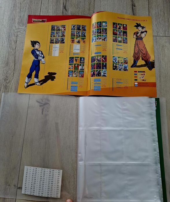 Dragon Ball Universal Collection Album + 60 kart + 1 karta limitowna