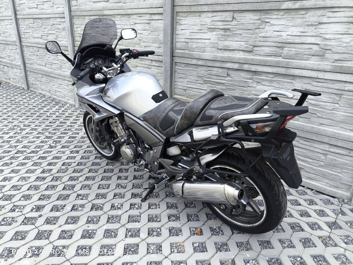 Honda CBF 1000 cm3 2006 rok bardzo ładna