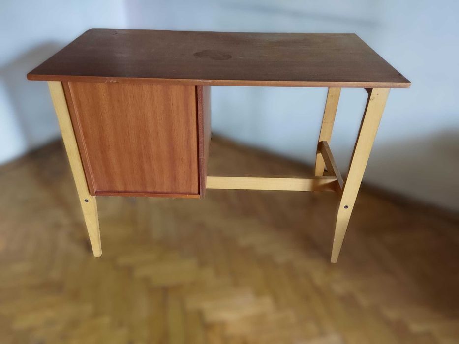 Biurko z lat 70, vintage PRL, prod. Jarocin, stan dobry