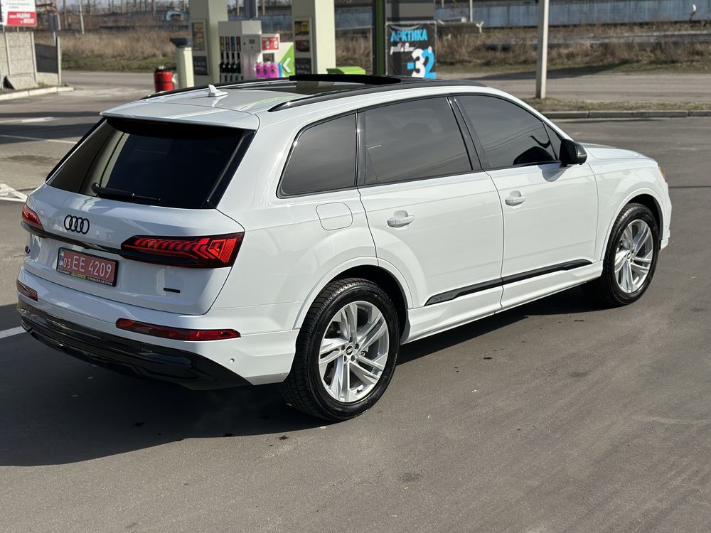 AUDI Q7 2021 рік