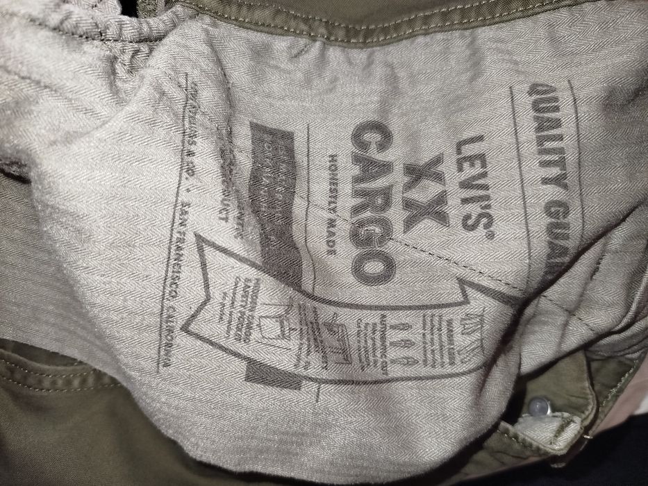 Calças Levi's verde tropa W 29 L32