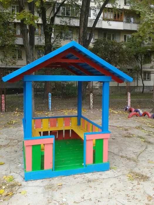 Пісочниці. Автобус. Паравоз. Будиночки. Вироби на дитячі майданчики