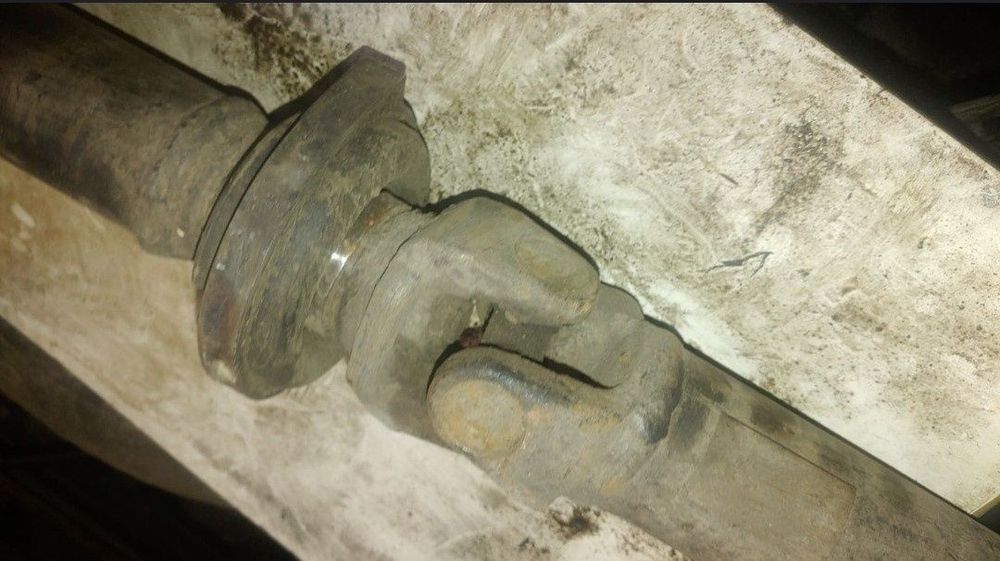 Кардан Навара Д22 ЗАДНИЙ карданный вал Nissan Navara D22 NP300 Нисан Н