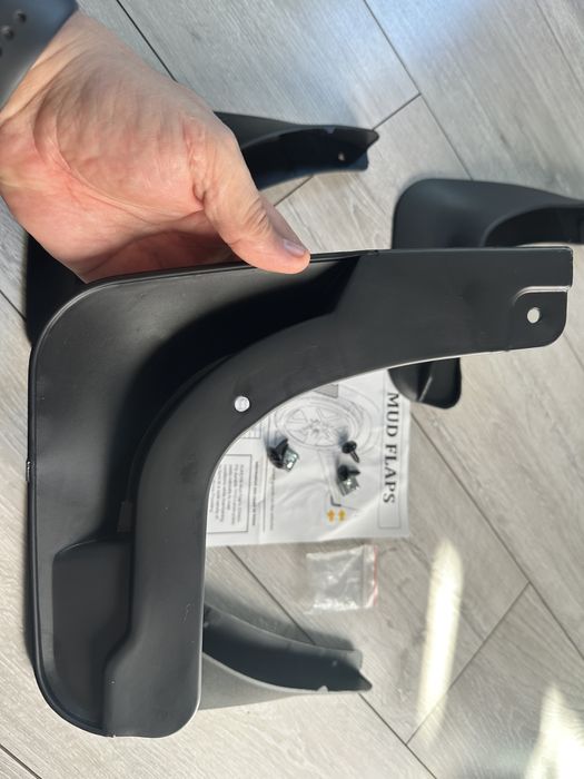 Бризговики Renault Fluence 3 поколінн з 2008-2016 року Рено Флюенс